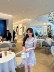 VGU0968 - ĐẦM NGẮN REN PHỐI VIỀN CỔ