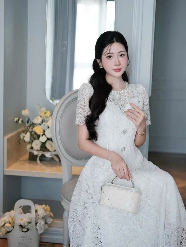 VGU1001 - ĐẦM REN XÒE DÀI ( KÈM ĐẦM LÓT)