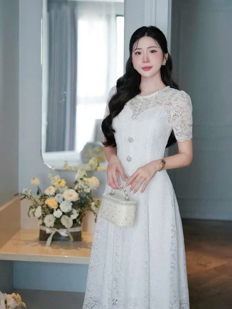 VGU1001 - ĐẦM REN XÒE DÀI ( KÈM ĐẦM LÓT)