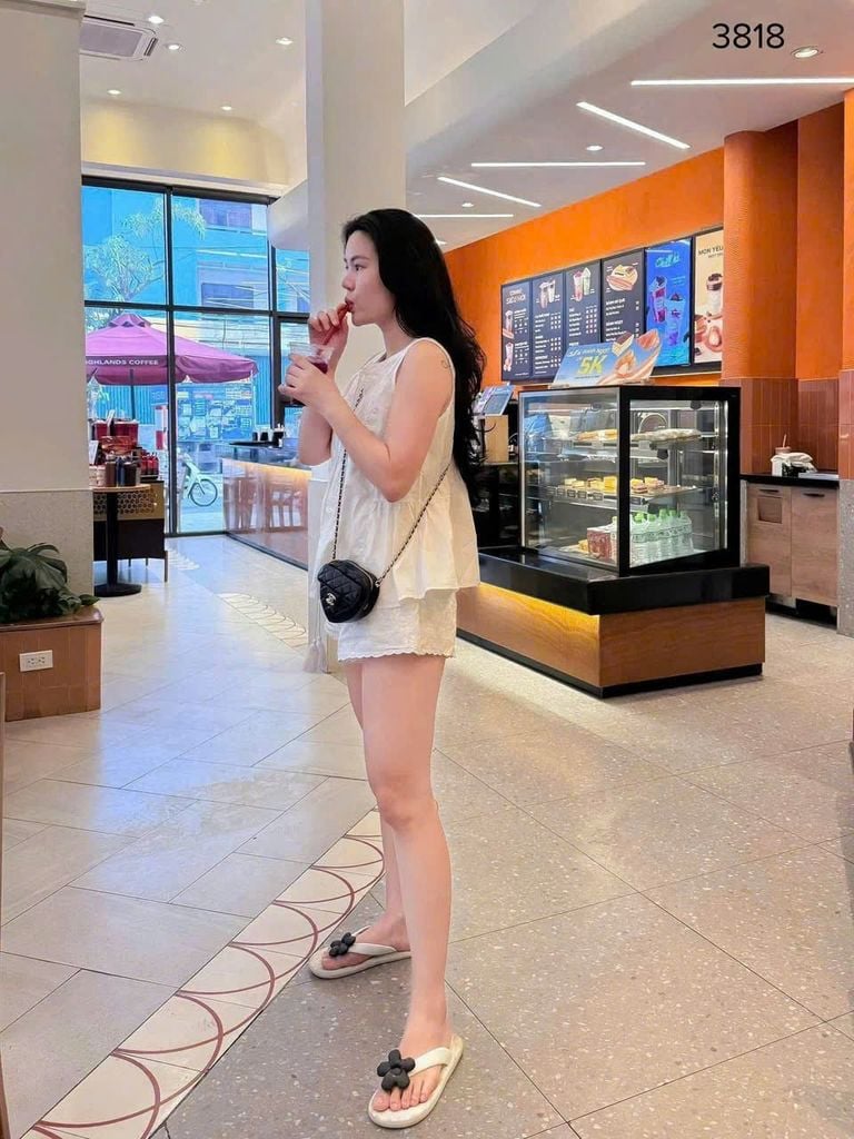 VGU1042 - SET THÊU FULL TRẮNG