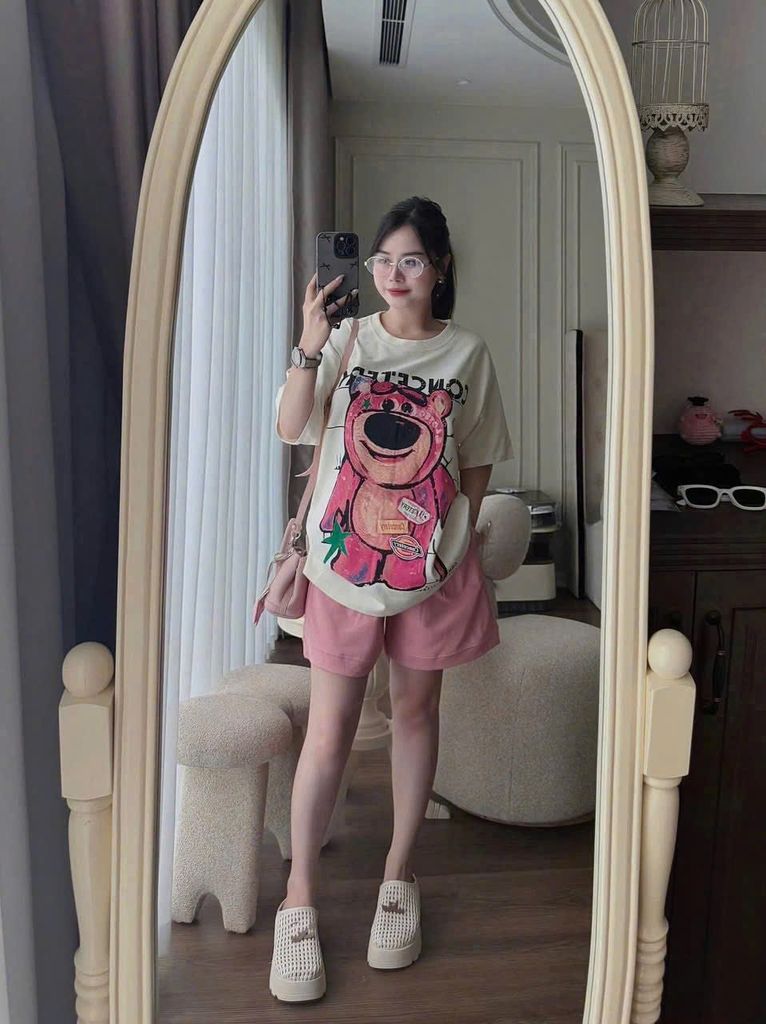 SKY8976 SET ÁO THUN GẤU DÂU + QUẦN SHORT ( HỒNG SEN )