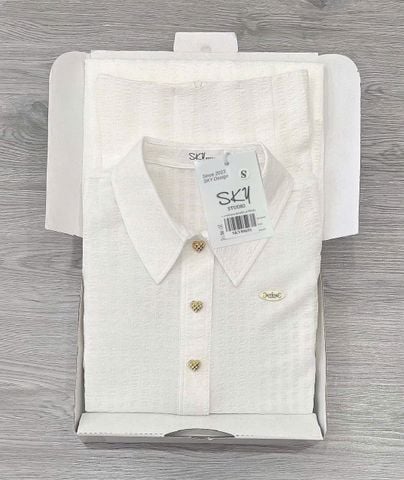 SKY8965 SET SƠMI NÚT TIM - CHÂN VÁY DÀI (TRẮNG)