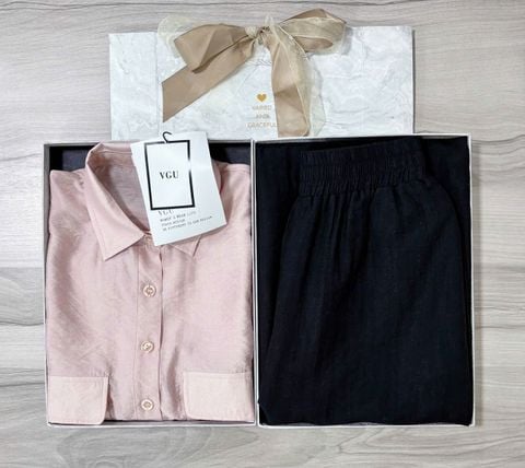 VGU1345 - SET ÁO SƠ MI PHỐI TÚI - QUẦN DÀI ĐEN