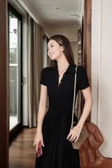 VGU1343 - ĐẦM DÀI THẮT EO PHỐI NÚT ĐEN