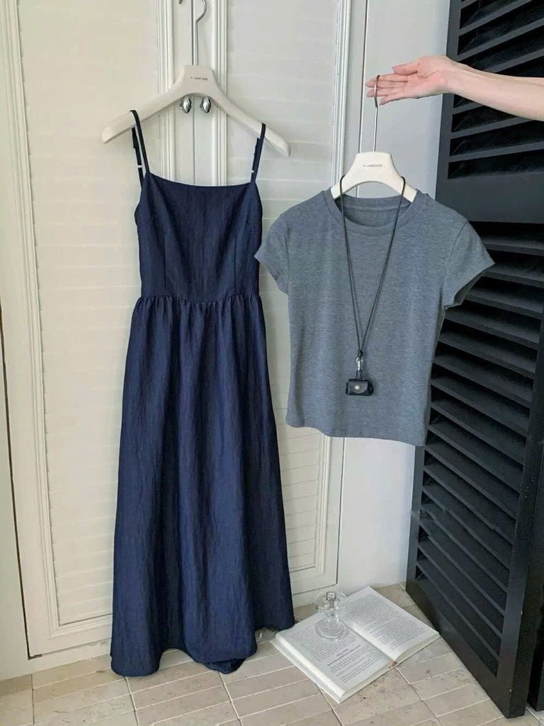KS1279 -SET 2 MÓN- ĐẦM JEAN LỤA + ÁO THUN XÁM