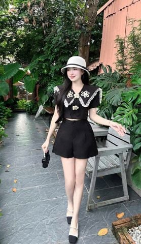 VGU1364 - SET ÁO NGẮN THÊU CỘT NƠ HOA - CHÂN VÁY NGẮN ĐEN