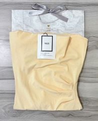 VGU1441 - ĐẦM NGẮN BẸT VAI TAY DÀI ( KÈM QUẦN BẢO HỘ) - MÀU VÀNG