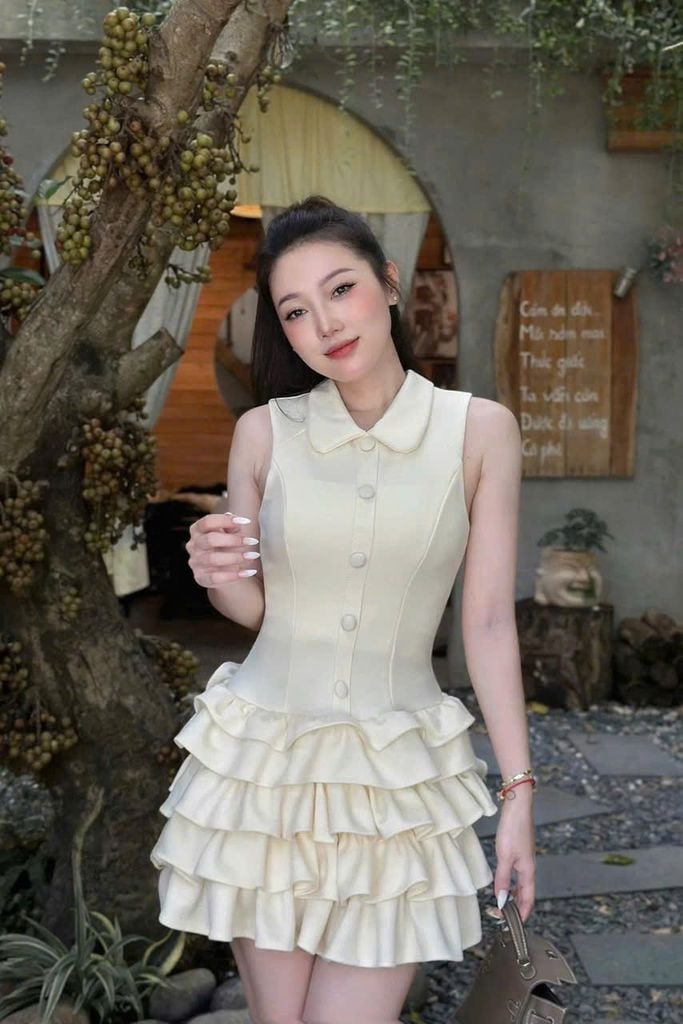 TQ4617 - ĐẦM SÁT NÁCH PHỐI TÙNG ( KÈM QUẦN BẢO HỘ) - MÀU KEM