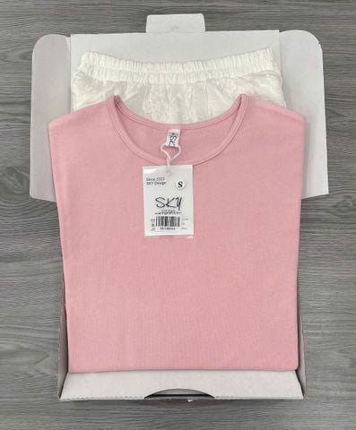 SKY8832 - SET ÁO THUN HỒNG - CHÂN VÁY REN