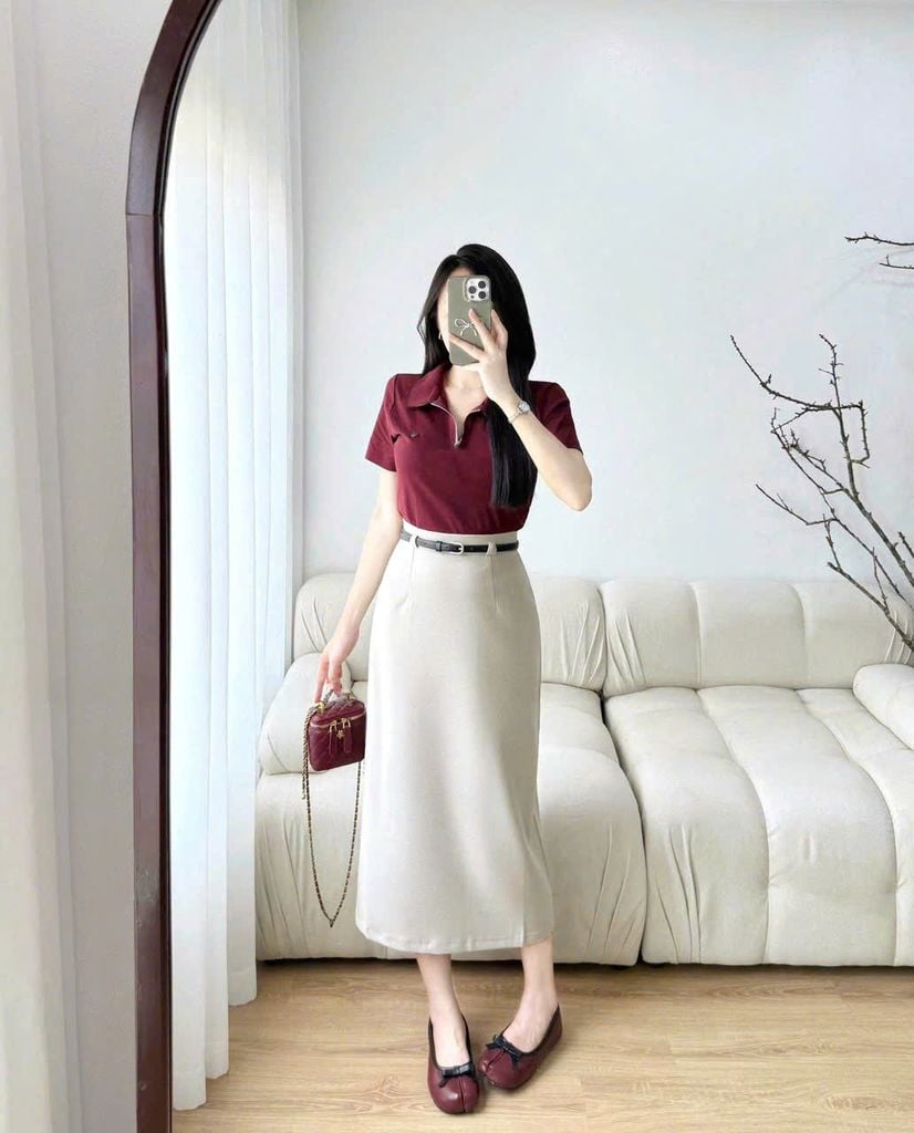 KS1353 - SET ÁO THUN ĐỎ - CHÂN VÁY MÀU DA ( KÈM NỊT )