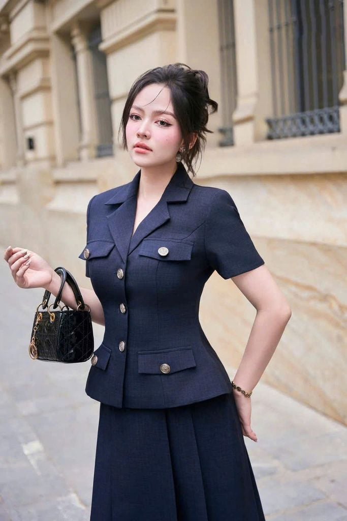 TB9352 SET ÁO CỔ VEST PHỐI NẮP TÚI, CV DÀI (X.ĐEN)