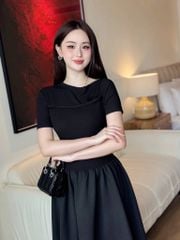 VGU1546 ĐẦM THUN ĐEN PHỐI DÂY BÍNH