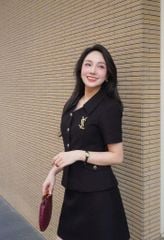 VGU1538 SET CỔNG SỞ PHỐI TAG - CHÂN VÁY NGẮN (ĐEN)