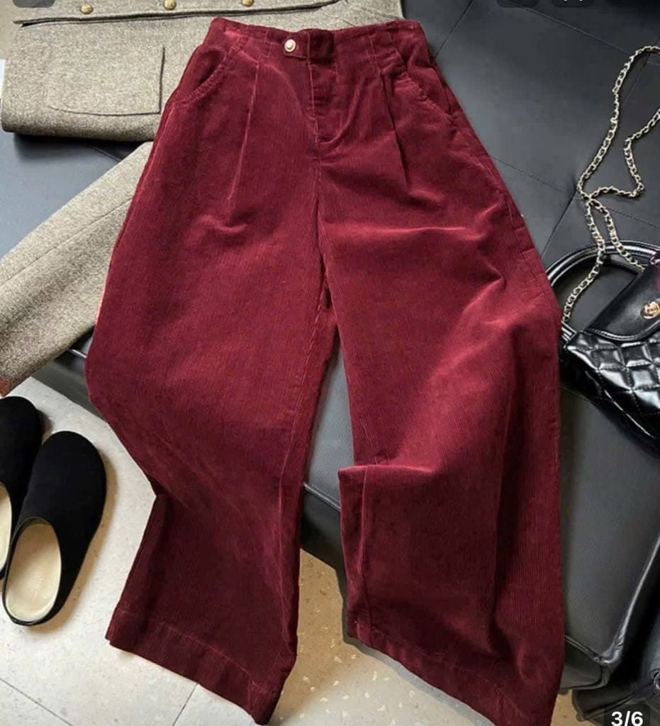 VRA0667 - QUẦN DÀI ĐỎ PHỐI NÚT ( QUẦN LẺ)