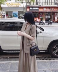 TB9419 SET KHOÁC VEST NÂU - CHÂN VÁY XẾP LI DÀI (KO KÈM LÓT)