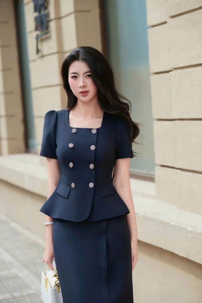 SKY9329 - SET CÔNG SỞ ÁO CỔ VUÔNG - CHÂN VÁY DÀI