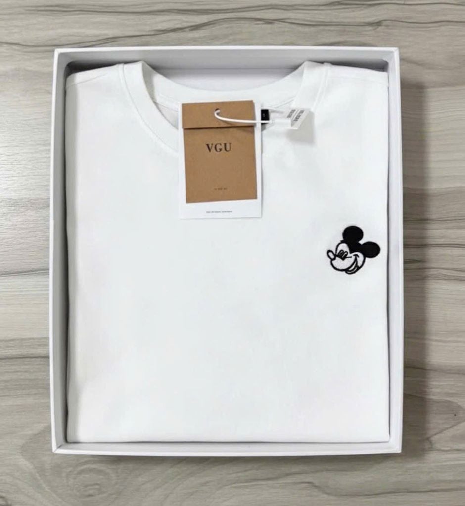VGU1655 - ÁO THUN TAY DÀI THÊU MICKEY ( ÁO LẺ ) - MÀU TRẮNG