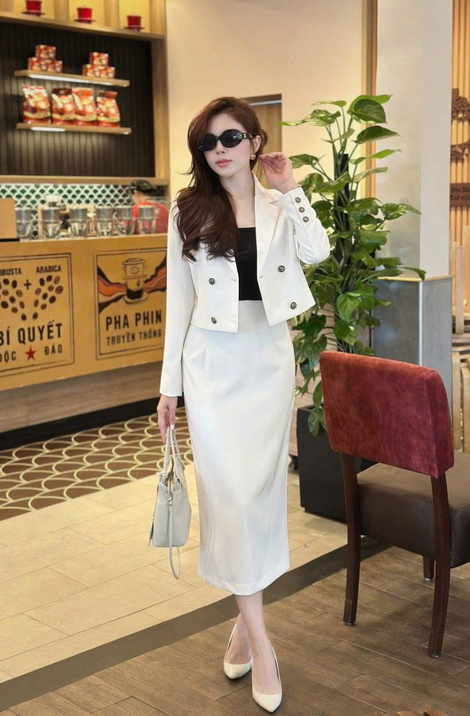 KS1381 SET VEST FORM NGẮN C.CẤP - CHÂN VÁY A (KEM) - KO KÈM LÓT