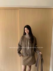 LEN4617 KHOÁC DẠ ÉP CHẠY VIỀN PHỐI TÚI (NÂU)