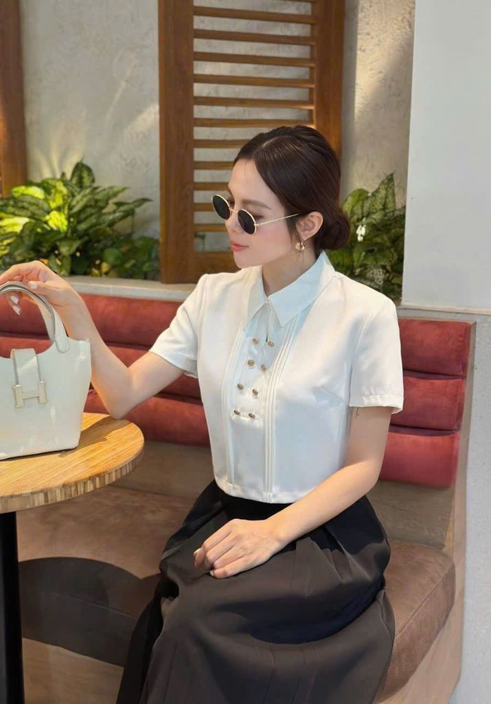 VGU1700 SET SƠMI FORM NGẮN PHỐI NÚT - CHÂN VÁY DÀI