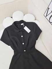 VGU1761 ĐẦM ĐEN CỔ SEN NÚT ĐÁ