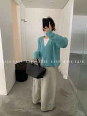 LEN4779 KHOÁC LEN BASIC CỔ V (KEM)