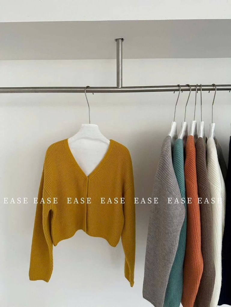 LEN4779 KHOÁC LEN BASIC CỔ V (KEM)