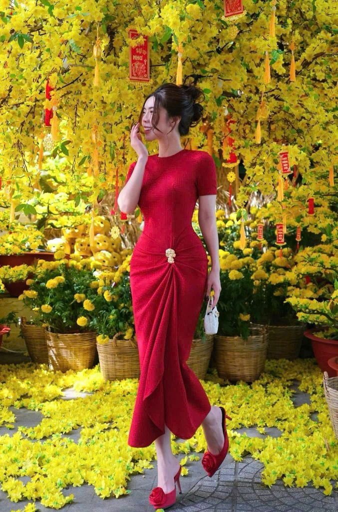 SKY9582 - ĐẦM ÔM BODY GẮN TAG - MÀU ĐỎ