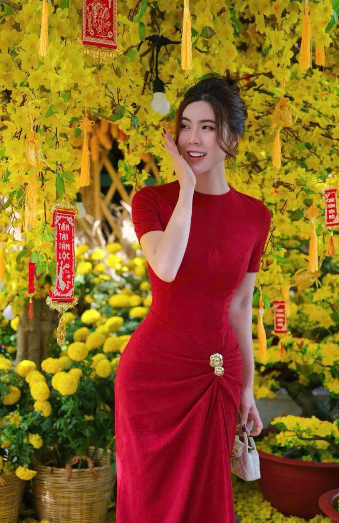 SKY9582 - ĐẦM ÔM BODY GẮN TAG - MÀU ĐỎ