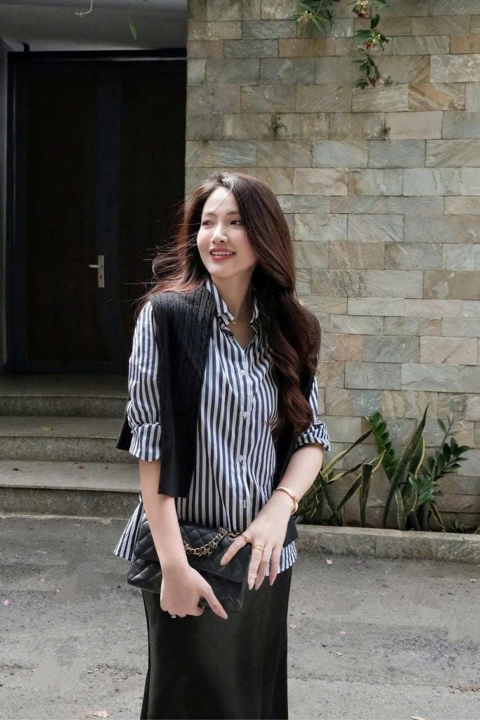 VGU1799 - SET ÁO SƠ MI SỌC DỌC - CHÂN VÁY LỤA ( KÈM KHĂN KHOÀNG)