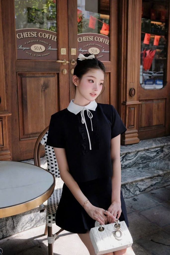 TB9579 - SET ÁO PHỐI NƠ CỔ - CHÂN VÁY NGẮN