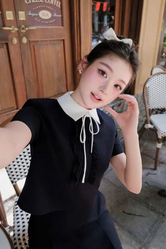 TB9579 - SET ÁO PHỐI NƠ CỔ - CHÂN VÁY NGẮN