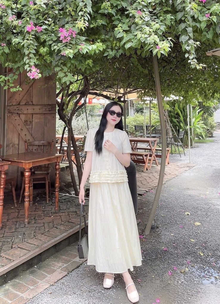 VGU1705 - SET KEM ÁO VIỀN BÈO - CHÂN VÁY DÀI