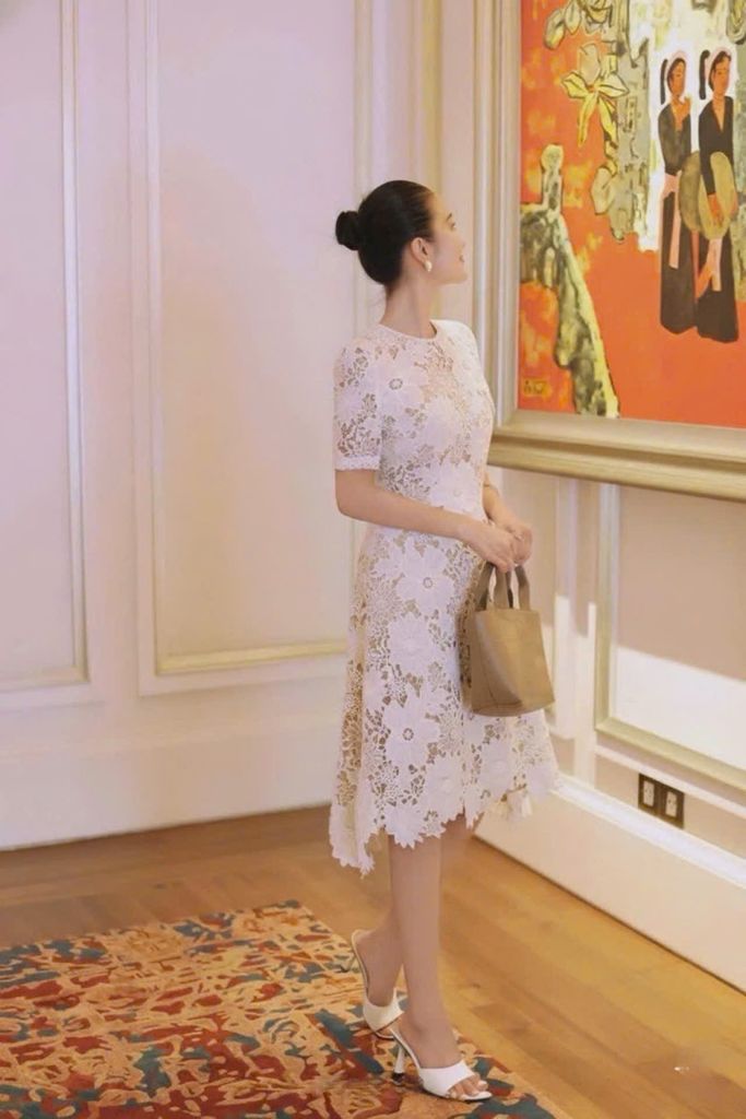 VGU1819 - ĐẦM FULL REN HOA