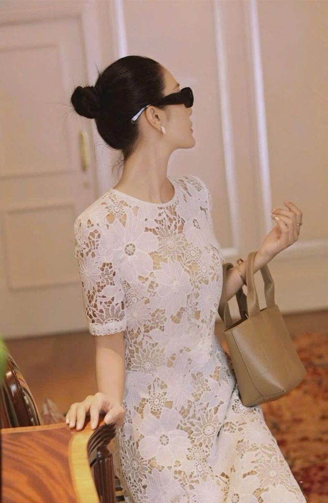 VGU1819 - ĐẦM FULL REN HOA