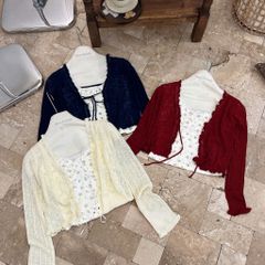 LEN5103 KHOÁC LEN (ĐEN) + ÁO DÂY HOA NHÍ 3637