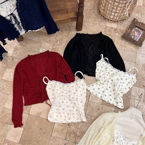 LEN5102 KHOÁC LEN (ĐỎ) + ÁO DÂY HOA NHÍ 3637