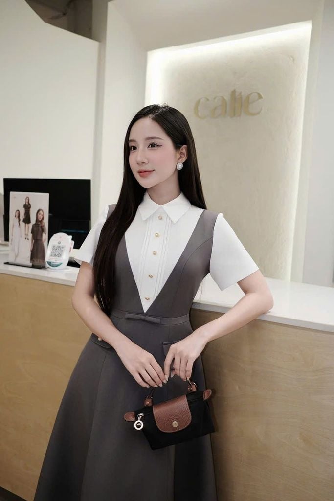 SKY9603 ĐẦM DÀI CỔ SƠMI EO ĐÍNH NƠ (XÁM)