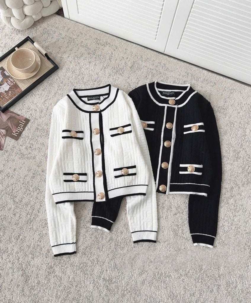 LEN5518 ÁO LEN NÚT ĐỒNG PHỐI VIỀN (ĐEN) 652