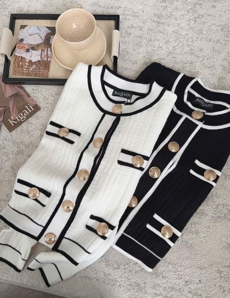 LEN5518 ÁO LEN NÚT ĐỒNG PHỐI VIỀN (ĐEN) 652