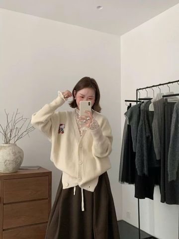 LEN5547 CARDIGAN LEN KITTY CỔ V (KEM)