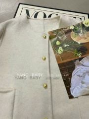 LEN5569 KHOÁC DẠ ÉP NÚT VÀNG PHỐI TÚI (KEM) 26333