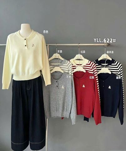 LEN5629 - ÁO LEN TAY DÀI THÊU GẤU 622 - MÀU ĐỎ SỌC KEM