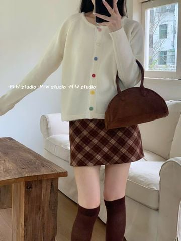 LEN5677 - ÁO LEN TAY DÀI PHỐI NÚT MÀU VIỀN REN - MÀU KEM