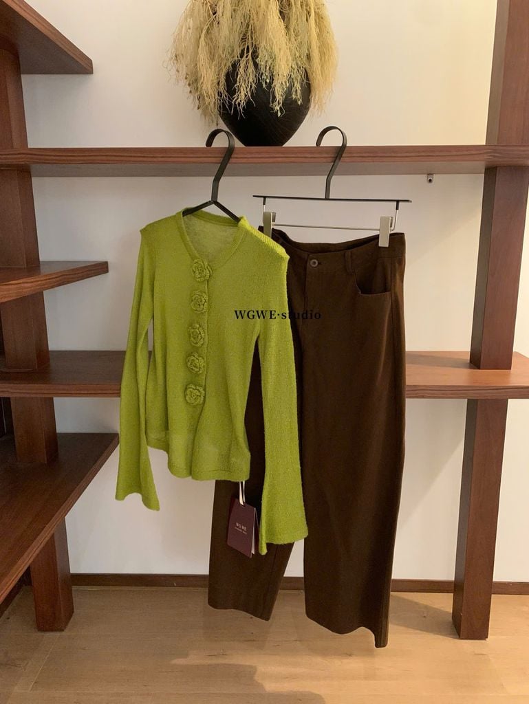 LEN5644 -  LEN MỎNG TAY DÀI  NÚT BẤM HOA 7469 - MÀU XANH ĐẬU