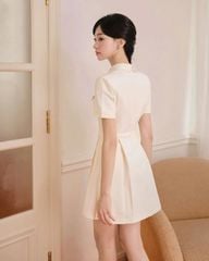 VGU1978 - ĐẦM NGẮN PHỐI NẮP TÚI, KÈM NỊT (TRẮNG)