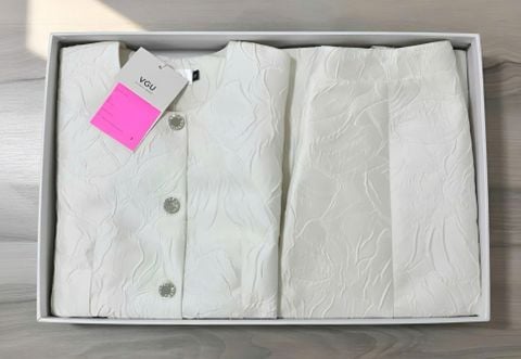 VGU1996 SET ÁO HOA VÂN NỔI TAY PHỒNG - CHÂN VÁY XÒE