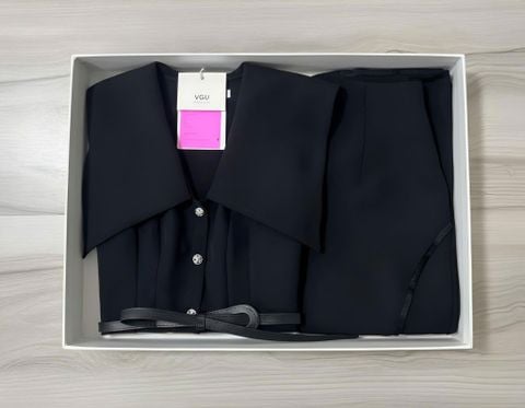 VGU1991 SET ÁO TK CỔ CHOÀNG - C.VÁY ĐUÔI CÁ + NỊT ĐEN