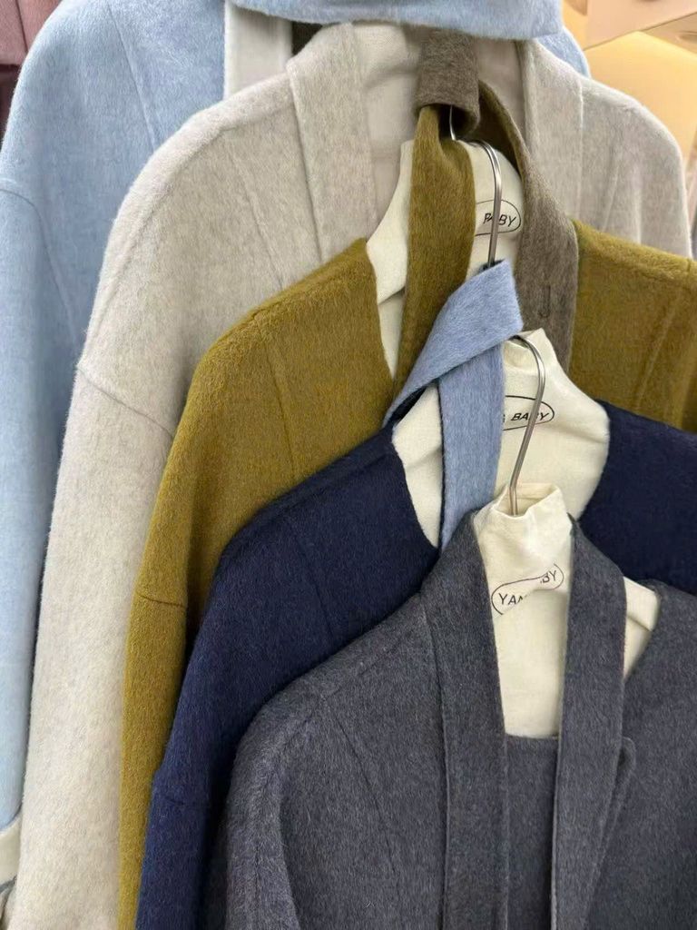 LEN5902 KHOÁC DẠ ÉP 3NÚT KÈM NÓN (X.RÊU) 26357