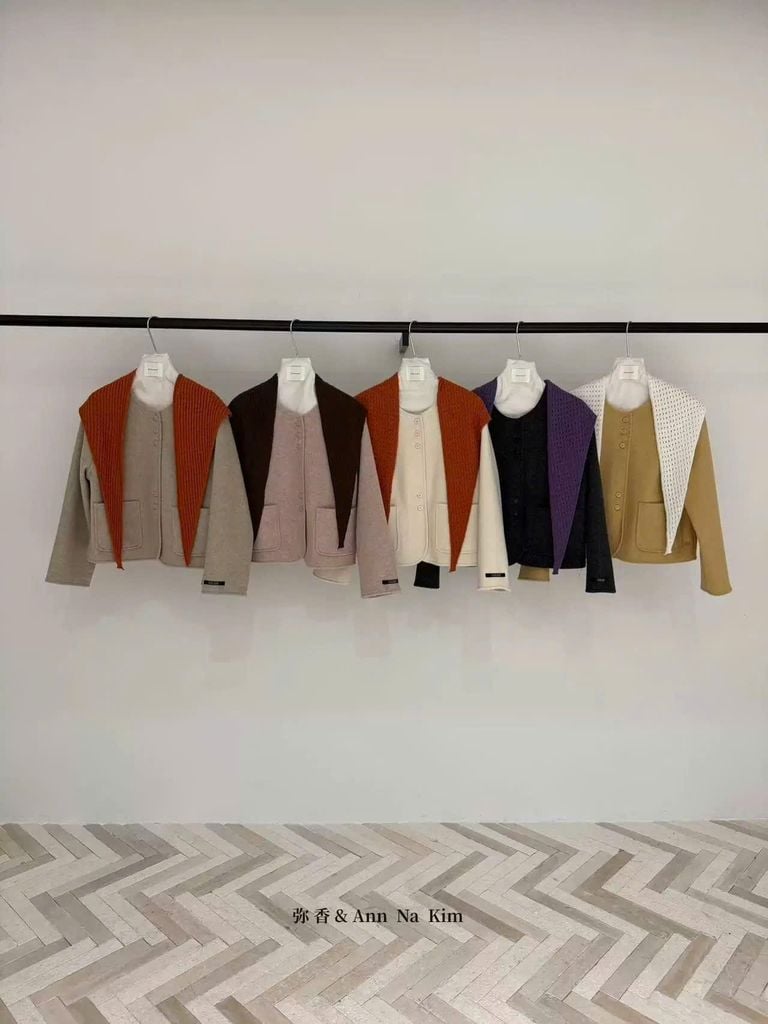 LEN5916 KHOÁC DẠ ÉP PHỐI KHĂN LEN (HỒNG) 5852